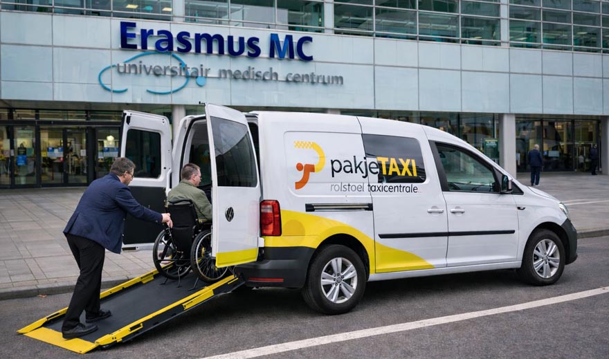 pakjetaxi-rotterdam-rolstoeltaxi-zorgvervoer