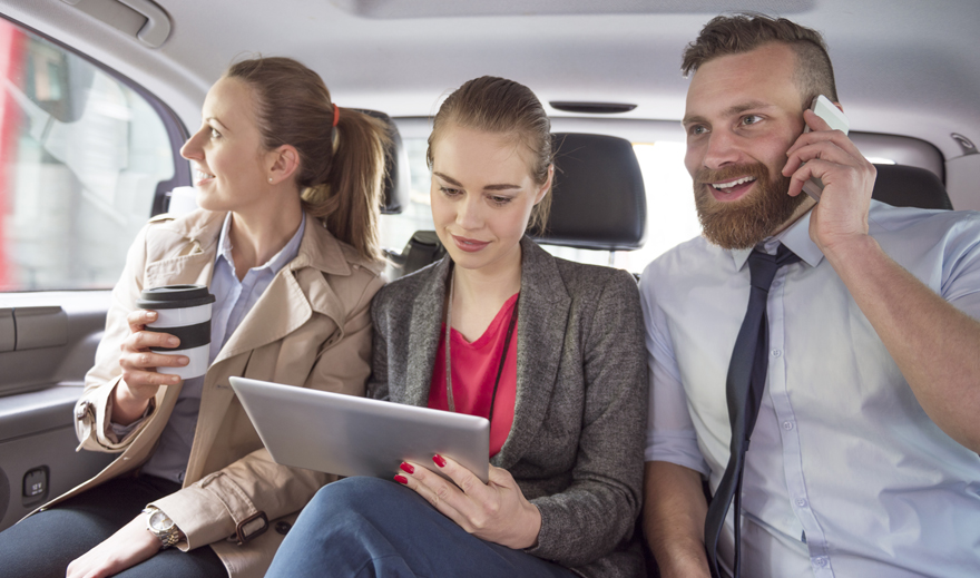 pakjetaxi-rotterdam-taxivervoer-zakelijkvervoer-zorgvervoer-evenementenvervoer-luchthavenvervoer-diensten-evenementen-vervoer